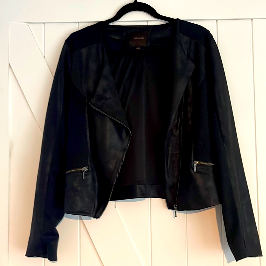 The Limited Jacket. Black Size Medium